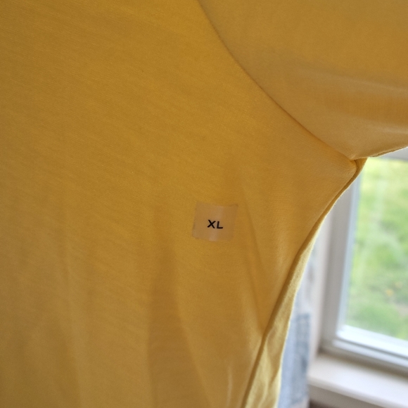 Ann Taylor Factory Sz Xl yellow Top - Picture 2 of 8